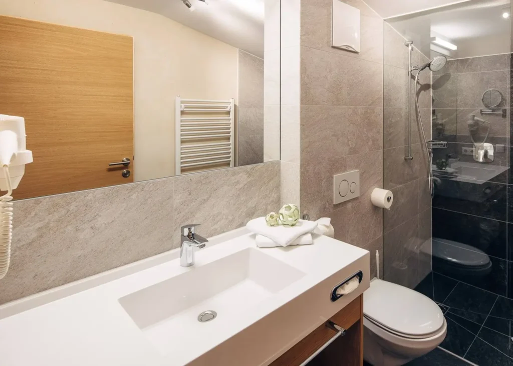 bathroom renovations toronto